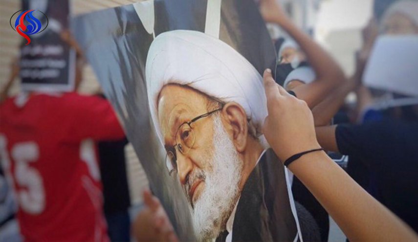 صور: مسيرة في الدراز تطالب بالإفراج عن المعتقلين ورفع الإقامة الجبرية عن آية الله قاسم