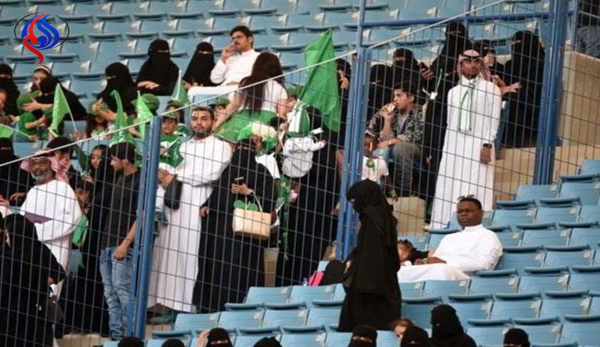 السعودية ستسمح للنساء بدخول ثلاثة ملاعب رياضية بدءا من 2018 