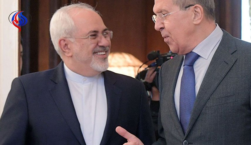 گفت وگوی تلفنی ظریف و لاوروف در آستانه نشست سه جانبه تهران