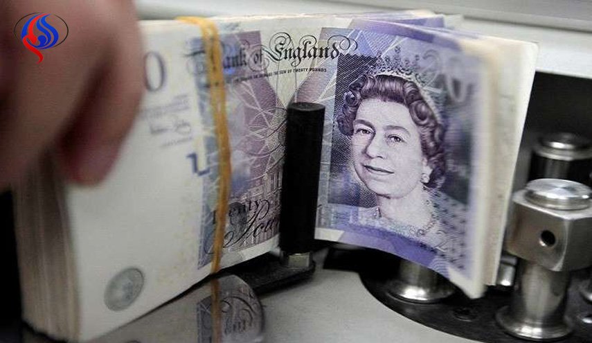 الإسترليني يهبط بعد رفع المركزي البريطاني أسعار الفائدة