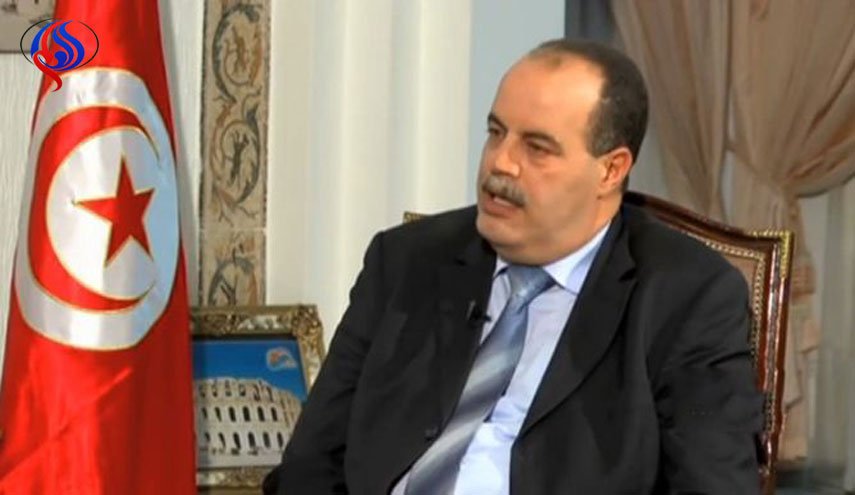 تونس.. وزير الداخلية السابق ينفي صدور بطاقة إيداع بالسجن في حقه
