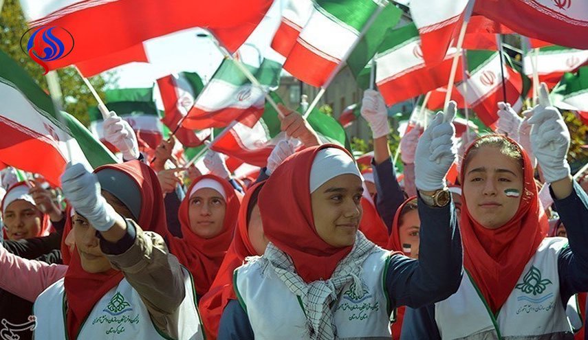 زنگ مبارزه با استکبار در مدارس کشور نواخته شد