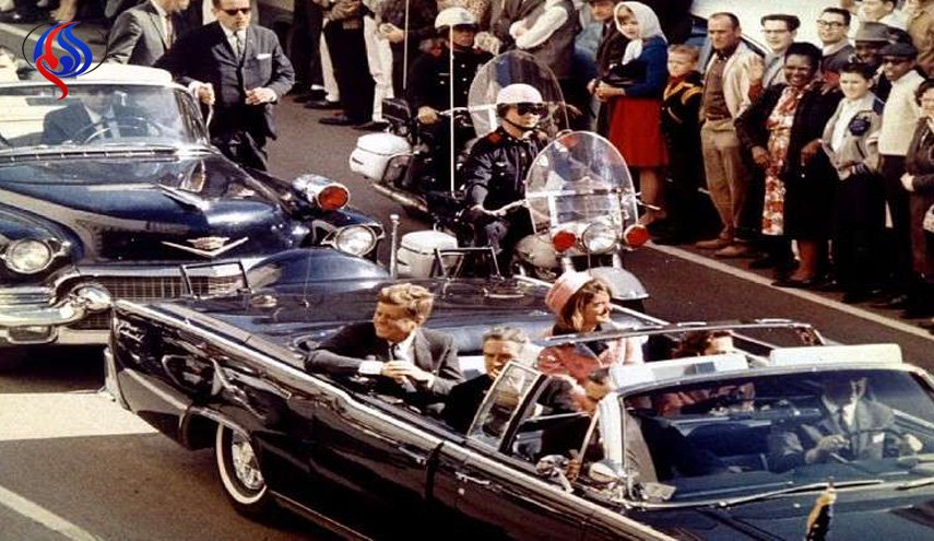 ما الدولة التي اشتبهت CIA بتخطيط قاتل كينيدي للفرار إليها؟