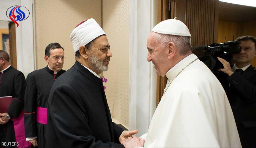 شيخ الأزهر يلتقي بابا الفاتيكان في روما