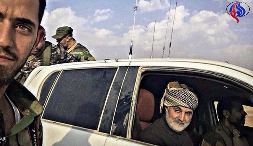 بازدید سردار سلیمانی از رزمندگان نُجَباء در 