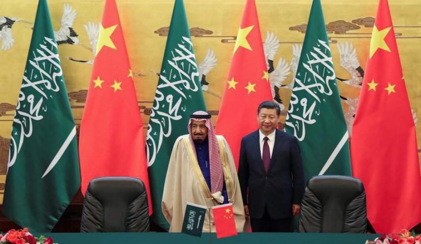 تاکید رهبر چین بر تقویت همکاری با ریاض در تماس با ملک سلمان