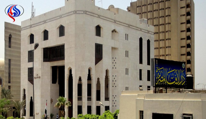 مقدمو البرامج الدينية في مصر يهاجمون قرار “قائمة الإفتاء”