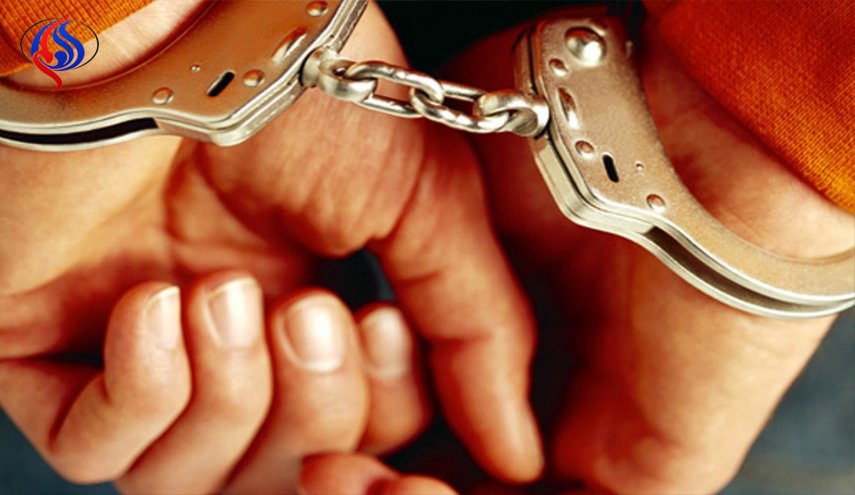 شاهد.. عشرات الأسرى من داعش بقبضة «الصائدون» في سوريا 