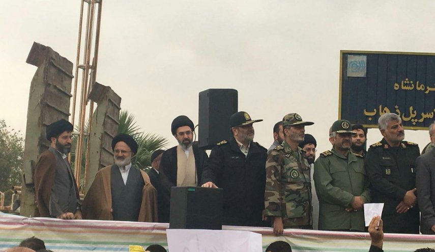 فرزندان رهبر انقلاب اسلامی در حاشیه بازدید از مناطق زلزله‌زده
