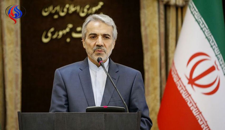 قیمت کنونی بنزین 1200 تومان ارزان تر است! / یکی از عوامل جلوگیری خروج ارز از کشور افزایش عوارض خروج مسافران است