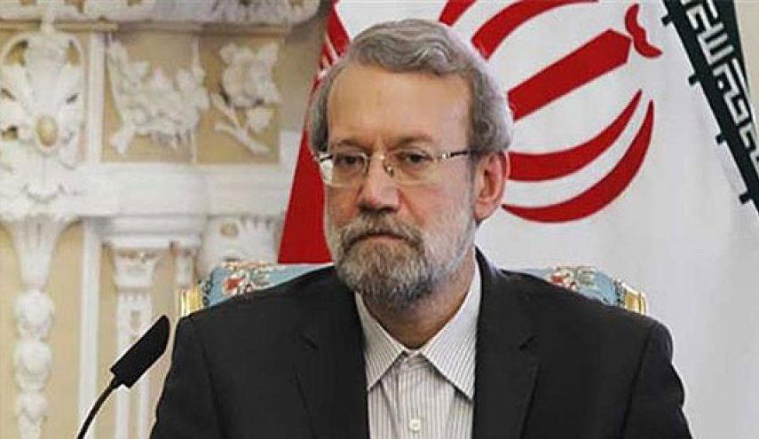 لاریجانی: ائتلاف ضد داعش آمریکایی‌ها در حد شعار بود