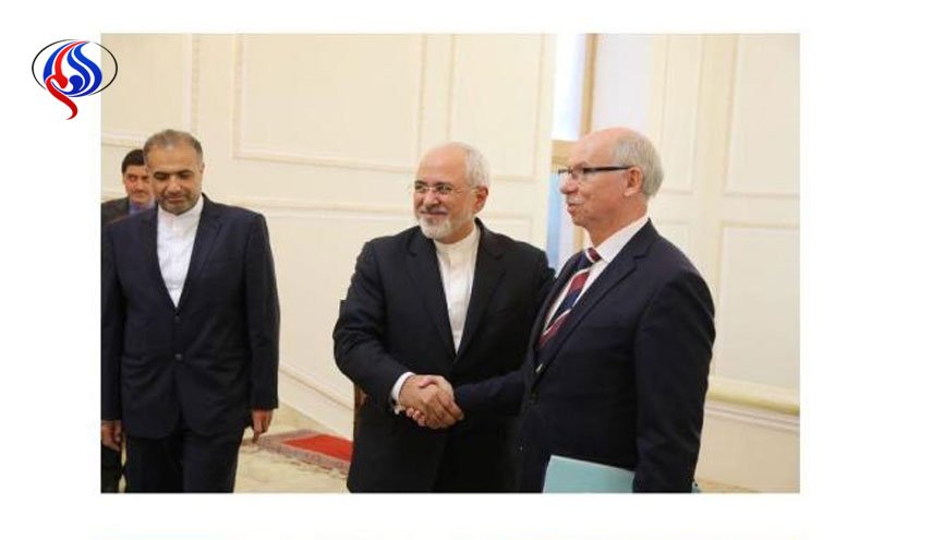درخواست برجامی ظریف از مقام پارلمانی اتحادیه اروپا