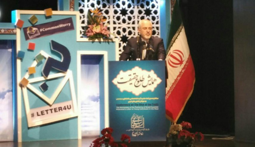 ظریف: امروز به سوی جهان پساغربی حرکت می‌کنیم