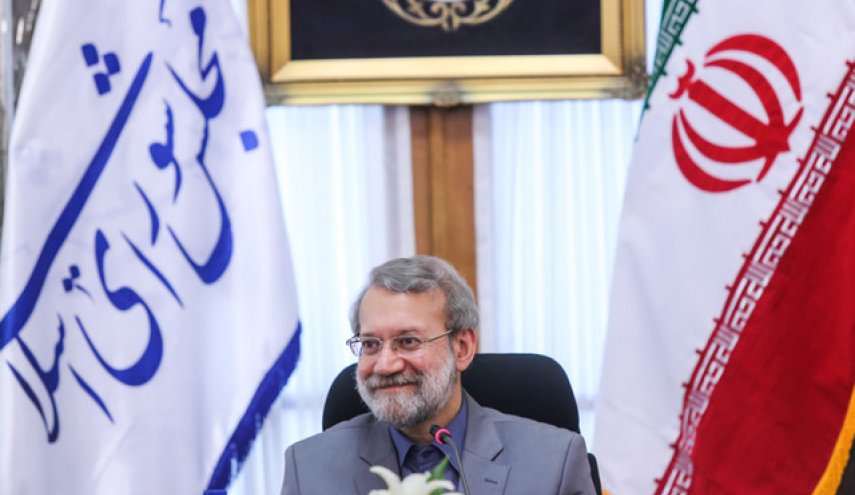 لاریجانی: باید طرح روابط تجاری با روسیه را افزایش دهیم