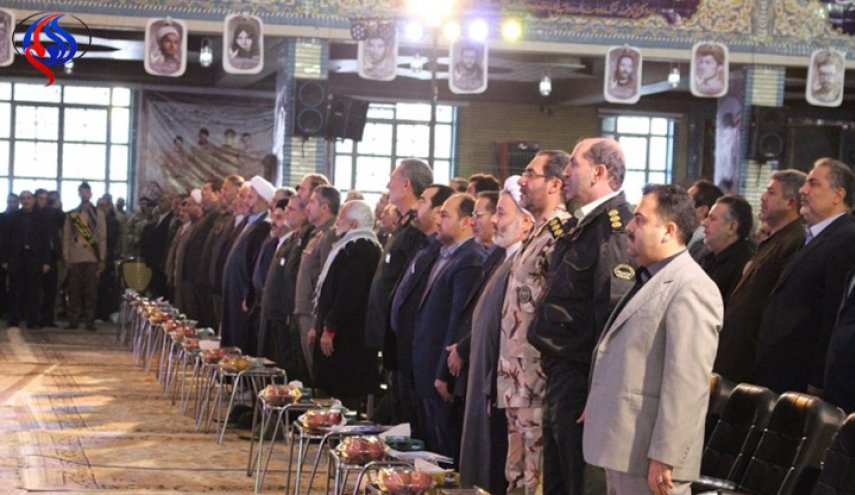 آية الله خامنئي يؤكد ضرورة تخليد ذكرى الشهداء