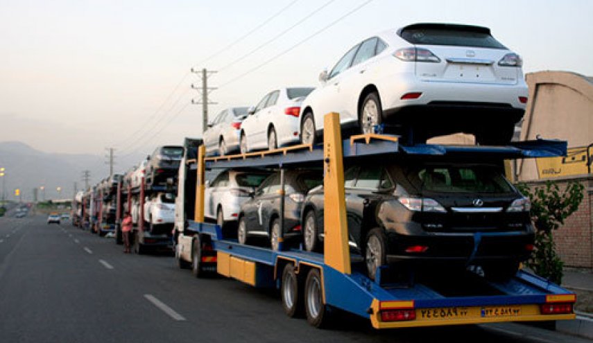 عرضه خودروهای وارداتی متوقف شد!
