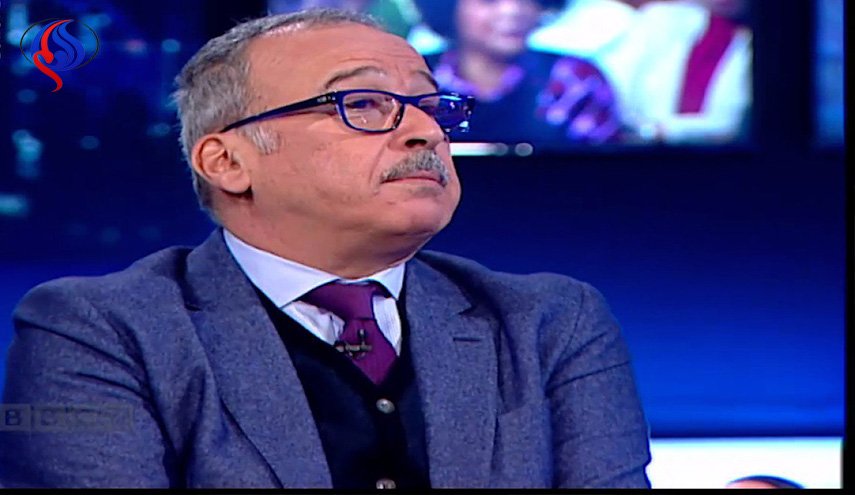  كاتب لبناني للحكام العرب: “القدس لن تعود إلا على أنقاض عروشكم يا عرب الردة والانحطاط”