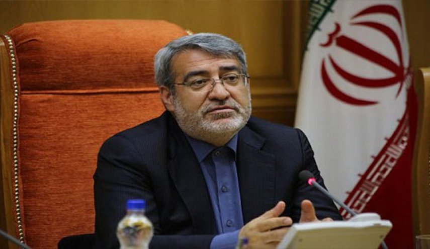 ساخت 2700 مسکن موقت برای زلزله‌ زدگان