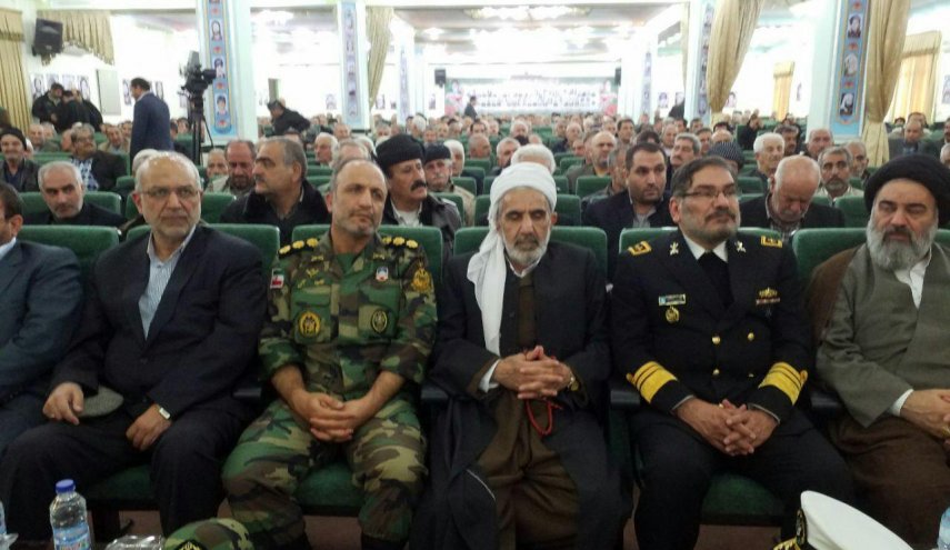 شمخانی: دفاع مقدس آزمونی بود که کسی برای حضور در آن منع نشد