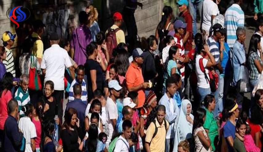 ملثمون يقتحمون وحدة عسكرية في فنزويلا ويسرقون أسلحة.. ومادورو يتوعد!