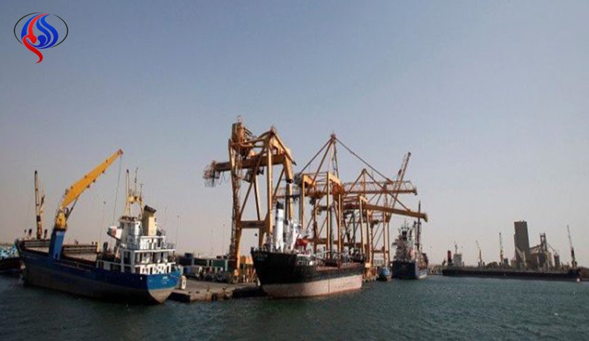 وزارة النقل اليمنية تكذب تصريح السفير السعودي بدخول أربع رافعات لميناء الحديدة
