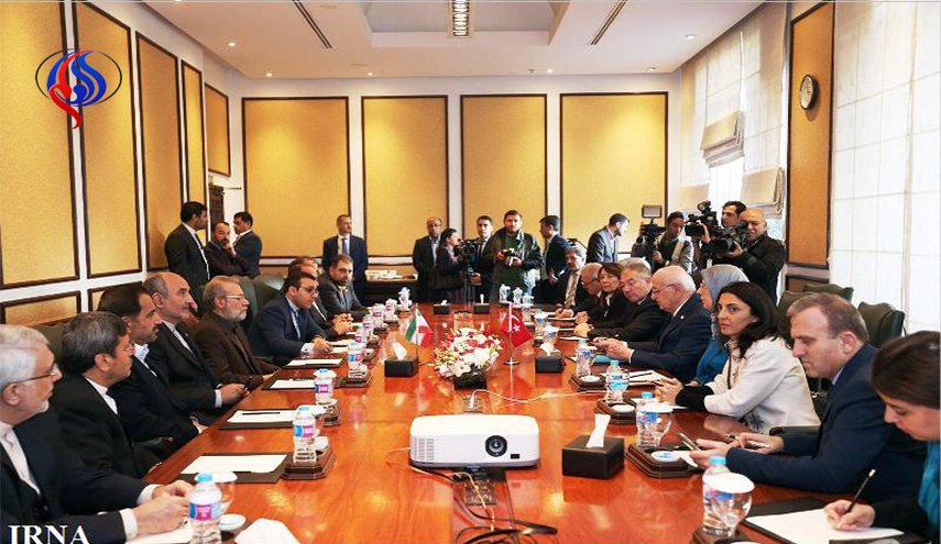 ايران تدعم استثمارات تركيا بمجال الطرق وسكك الحديد