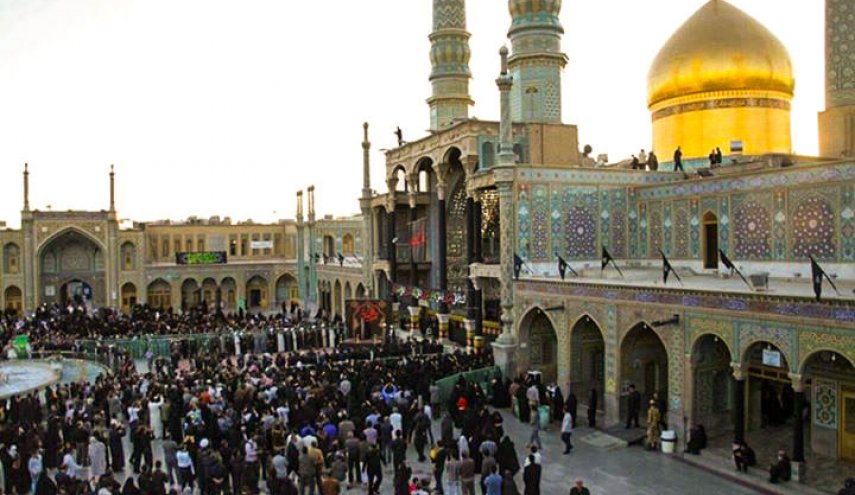 مرقد السيدة فاطمة المعصومة في مدينة قم المقدسة 