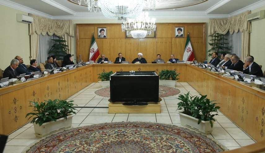 کسی که ملت ایران را تروریست می‌نامد حق دلسوزی برای مردم ما ندارد/ برخی کشورهای عرب که با مردم ایران میانه خوبی نداشتند، پایکوبی می‌کنند