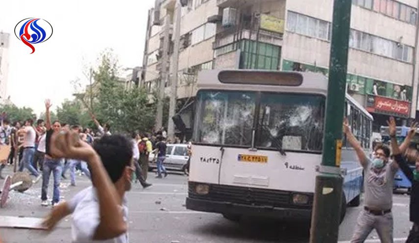 «آیت الله مایک» در پس پرده اغتشاشات ایران 