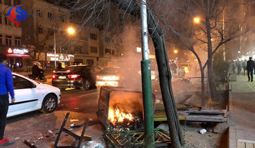 ایران در رسانه‌های جهان/ گاردین: دشمنان ایران مثل پرنده شکاری در آسمان آن در چرخشند