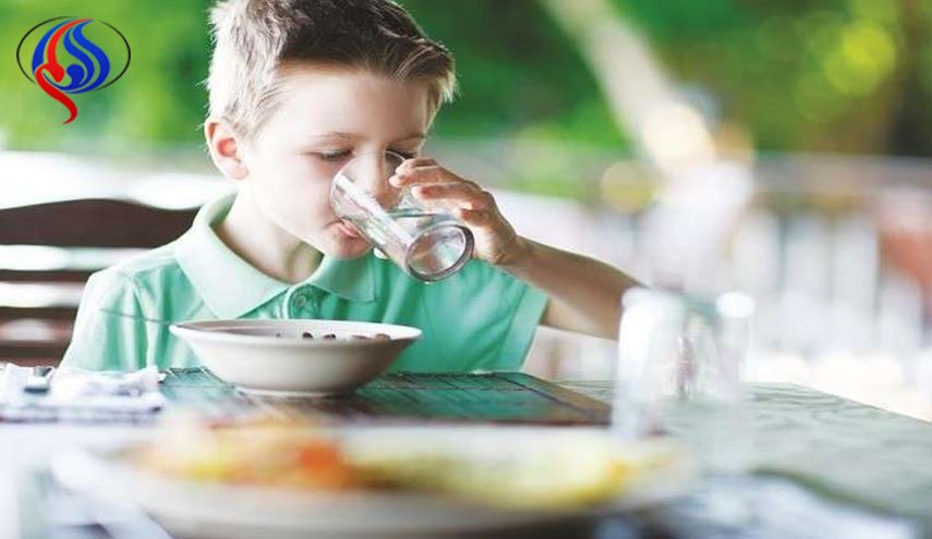 تناول المشروبات الباردة مع أو بعد الطعام مضر جدا