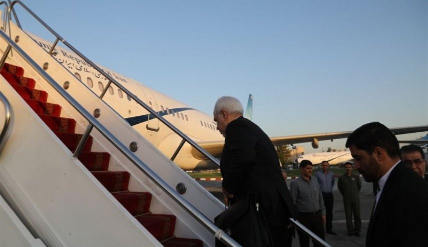 ظریف تهران را به مقصد مسکو ترک کرد/ رایزنی با لاوروف درباره برجام