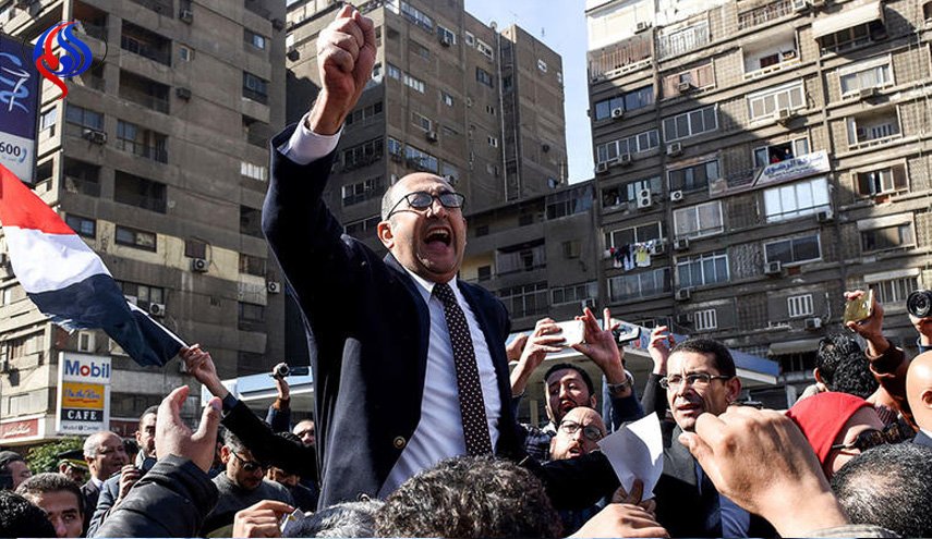 خالد علي يؤكد استمراره في سباق الرئاسة المصرية: لن نستسلم..