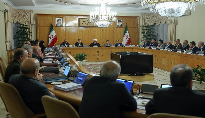 ایران از آذربایجان وام 500 میلیون دلاری می‌گیرد/ بررسی گزارش وضعیت آلودگی هوای کلانشهرها و اقدامات انجام شده