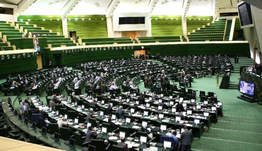 حضور 3 وزیر در کمیسیون عمران برای بررسی حادثه نفتکش سانچی
