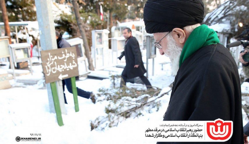 حضور رهبر معظم انقلاب در مرقد مطهر امام راحل و گلزار شهدای بهشت زهرا

