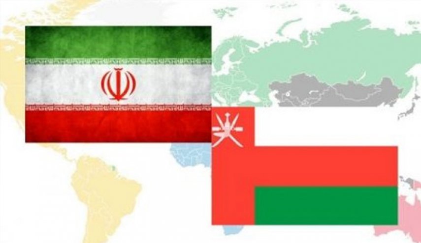 طهران ومسقط تؤكدان على ضرورة تعزيز العلاقات بين البلدين