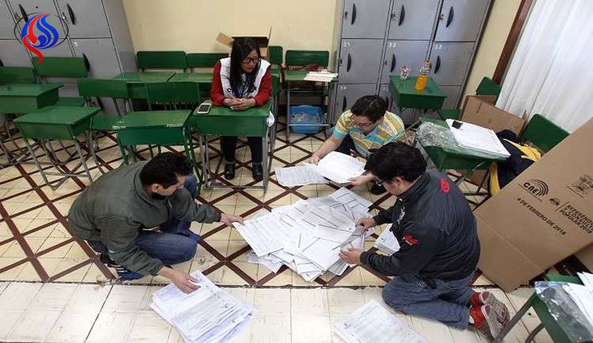 الإكوادور تلغي إعادة انتخاب الرؤساء لفترات غير محدودة