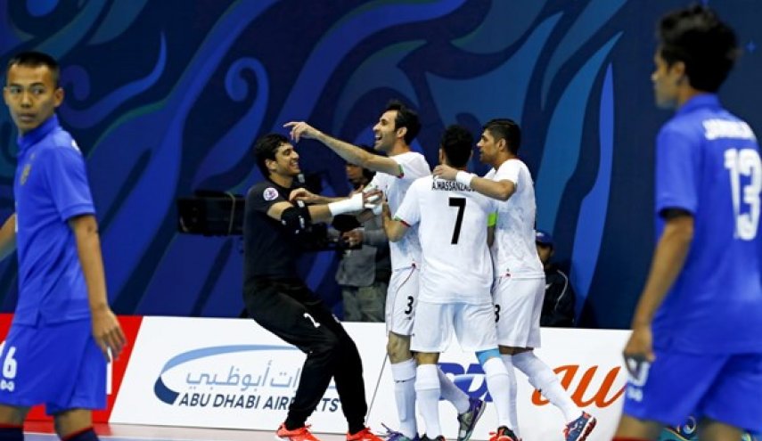 ايران تكتسح تايلاند وتبلغ نصف نهائي آسيا لكرة الصالات