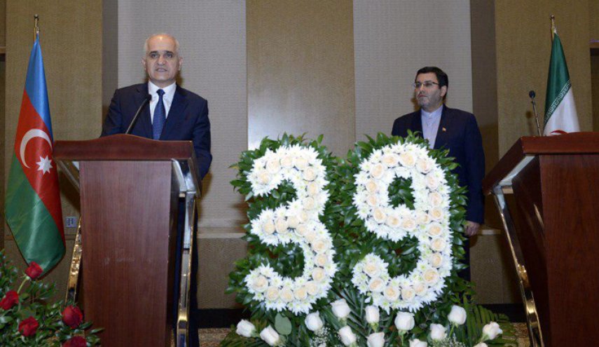 وزیر الاقتصاد الاذربیجاني: التبادل التجاري مع ایران ارتفع بنسبة 30 بالمائة