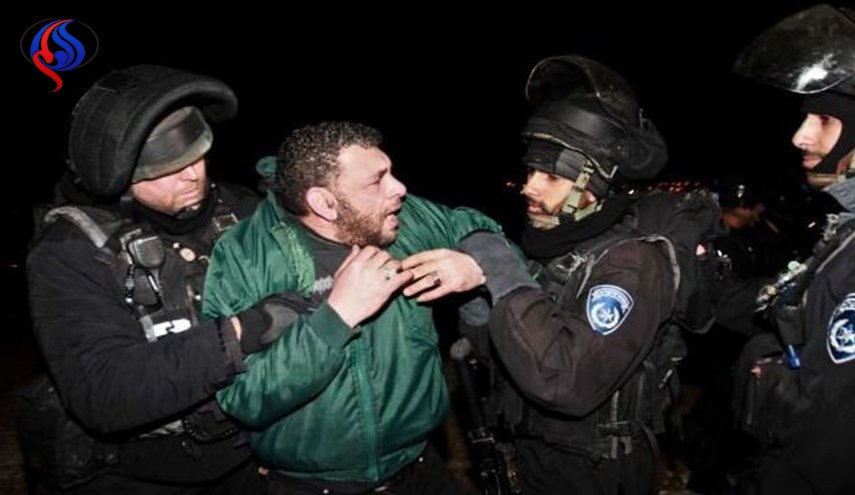 اعتقال 8 فلسطينيين في الضفة الغربية بينهم سيدة