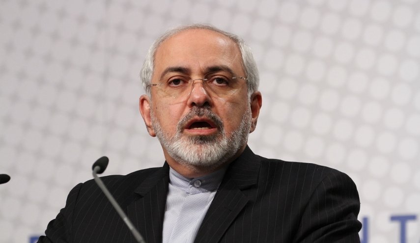 موبایلم هنگام مذاکرات مثل اتو داغ می‌شد/ رابطه‌ام با رهبر انقلاب، مرید و مرادی است/ ارتباط بسیار نزدیکی با سردار سلیمانی داشته و دارم
