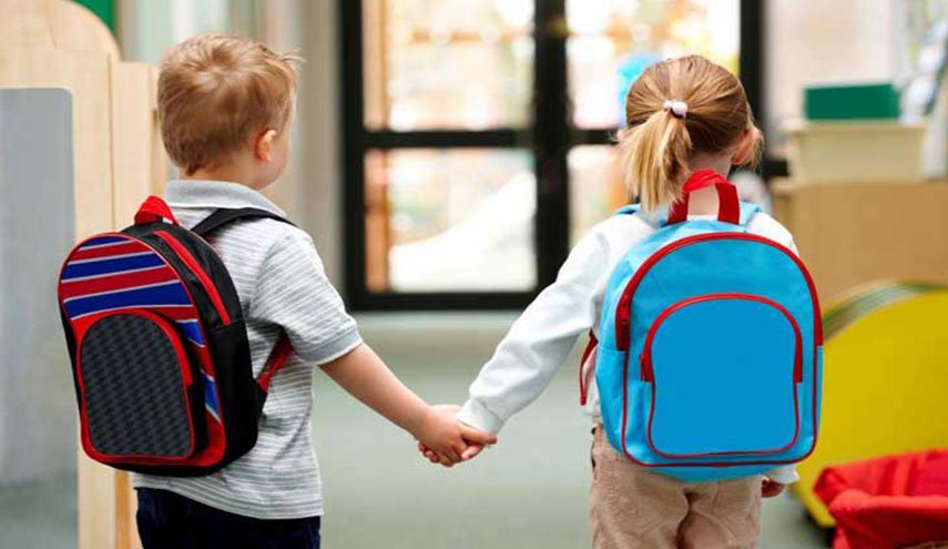 الآن في أمريكا .. حقائب ظهر مضادة للرصاص لحماية التلاميذ من القتل!!