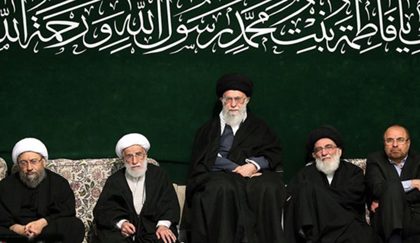 قائد الثورة يحضر اقامة مراسم ذكرى استشهاد فاطمة الزهراء (س) 