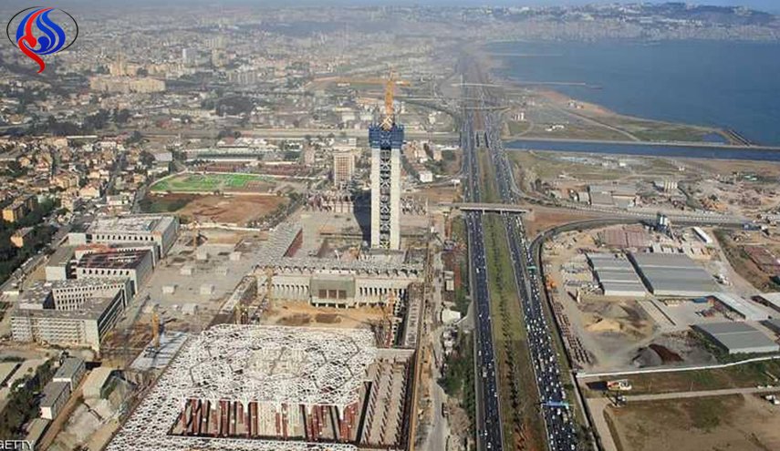 إضراب عام يشل قطاع التربية في الجزائر 