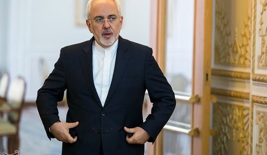 دیدار ظریف با تجار و کارآفرینان ایرانی و صرب در بلگراد
