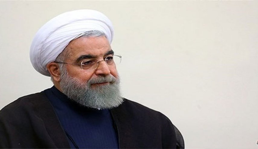 روحانی تذکر گرفت!