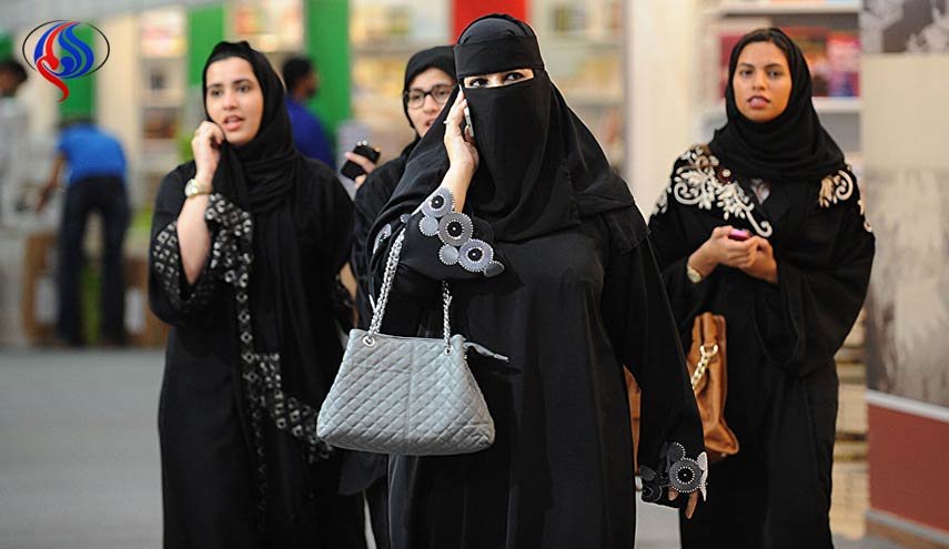 جدل في السعودية بسبب تعرض طالبة جامعية للحقن بإبرة من مجهولة