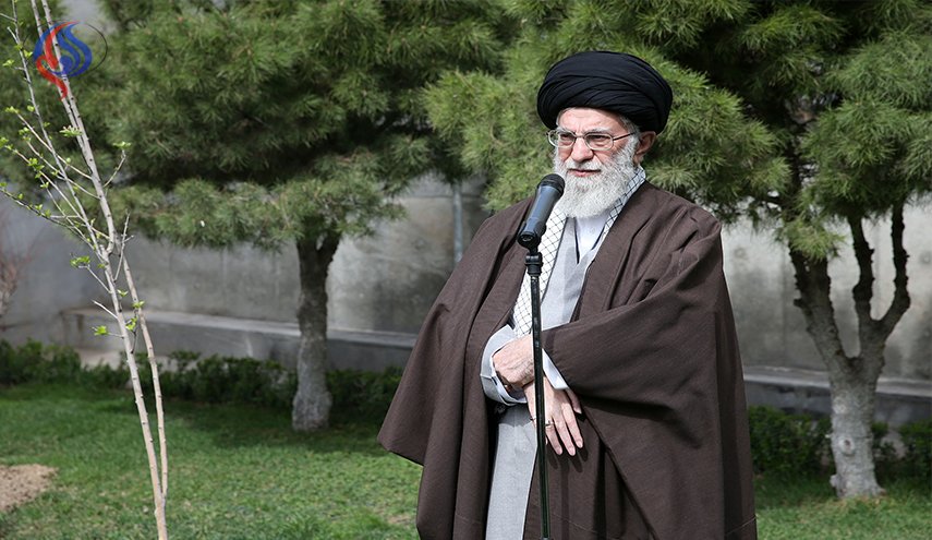 قائد الثورة يدعو المسؤولين للمحافظة على الثروة النباتية
