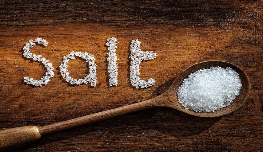 احذر.. الافراط في تناول ملح الطعام يضر بدماغك!!